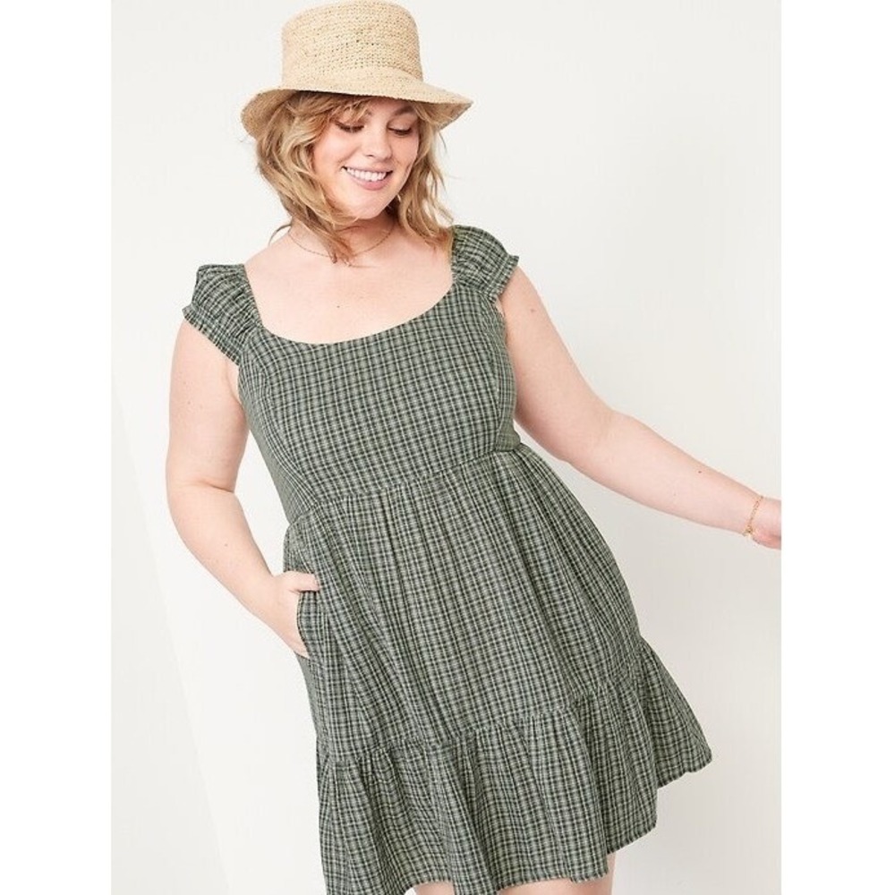 Old Navy Fit And Flare Plaid Mini Dress Women Large Green NWT Smocked Tiered